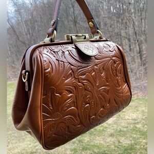 Patricia Nash Tooled Leather Floral Gracchi Florence Purse Vintage Silhouette